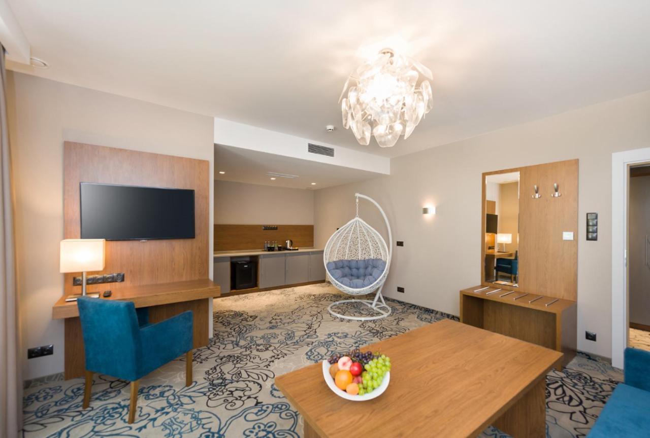 ג'אנוב לובלסקי Rezydencja Sosnowa Luxury Hotel מראה חיצוני תמונה