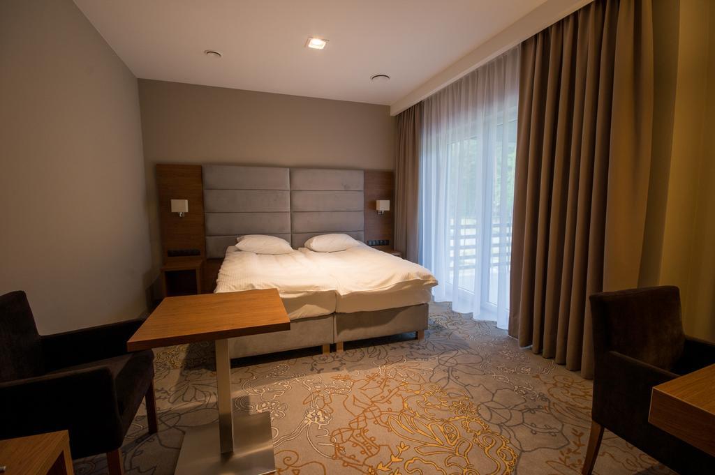 ג'אנוב לובלסקי Rezydencja Sosnowa Luxury Hotel מראה חיצוני תמונה