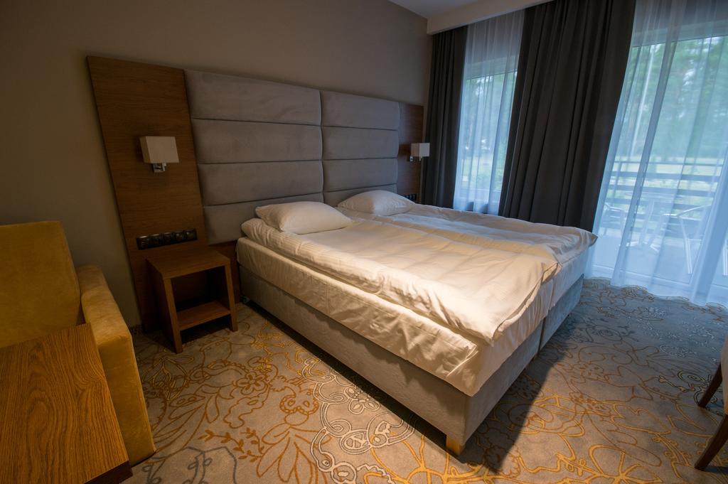 ג'אנוב לובלסקי Rezydencja Sosnowa Luxury Hotel מראה חיצוני תמונה