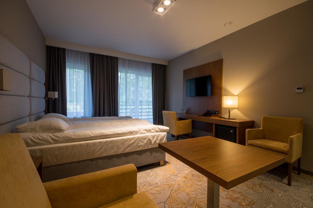 ג'אנוב לובלסקי Rezydencja Sosnowa Luxury Hotel מראה חיצוני תמונה