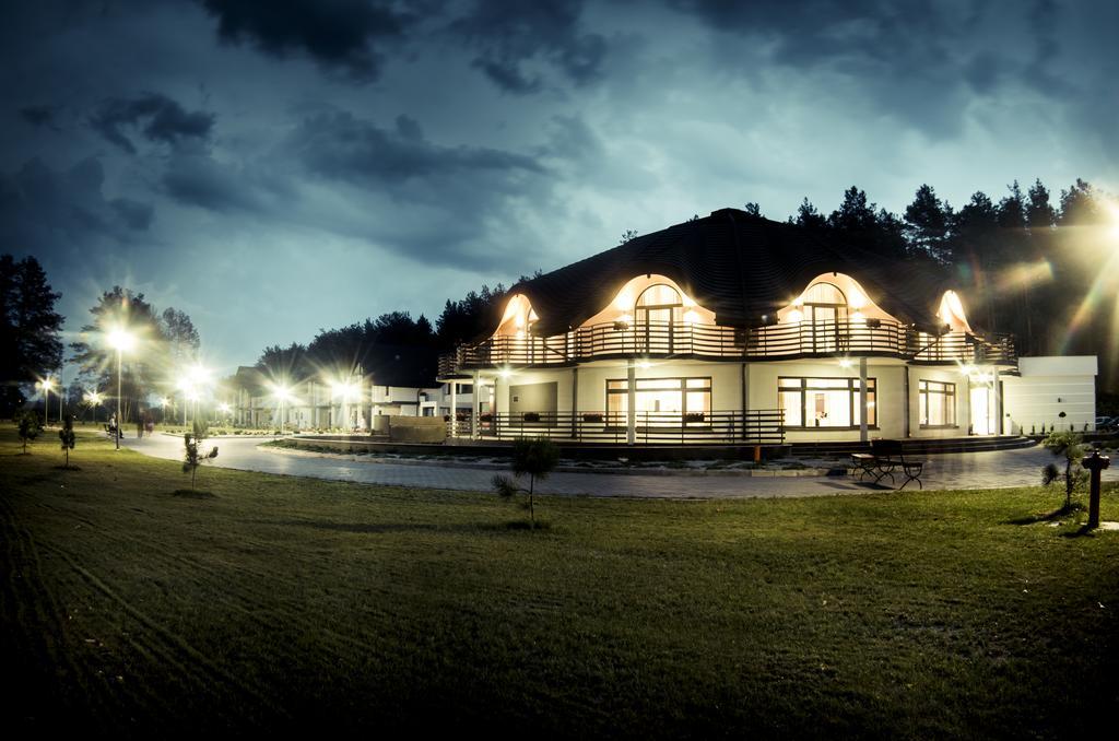 ג'אנוב לובלסקי Rezydencja Sosnowa Luxury Hotel מראה חיצוני תמונה