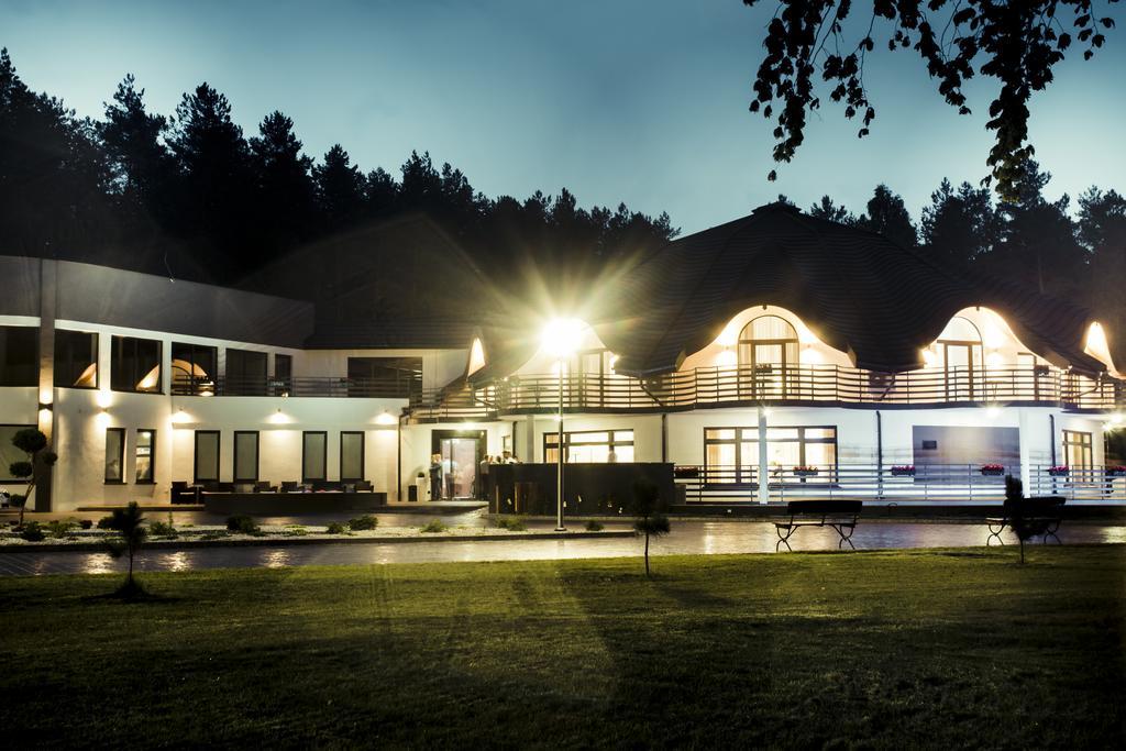 ג'אנוב לובלסקי Rezydencja Sosnowa Luxury Hotel מראה חיצוני תמונה