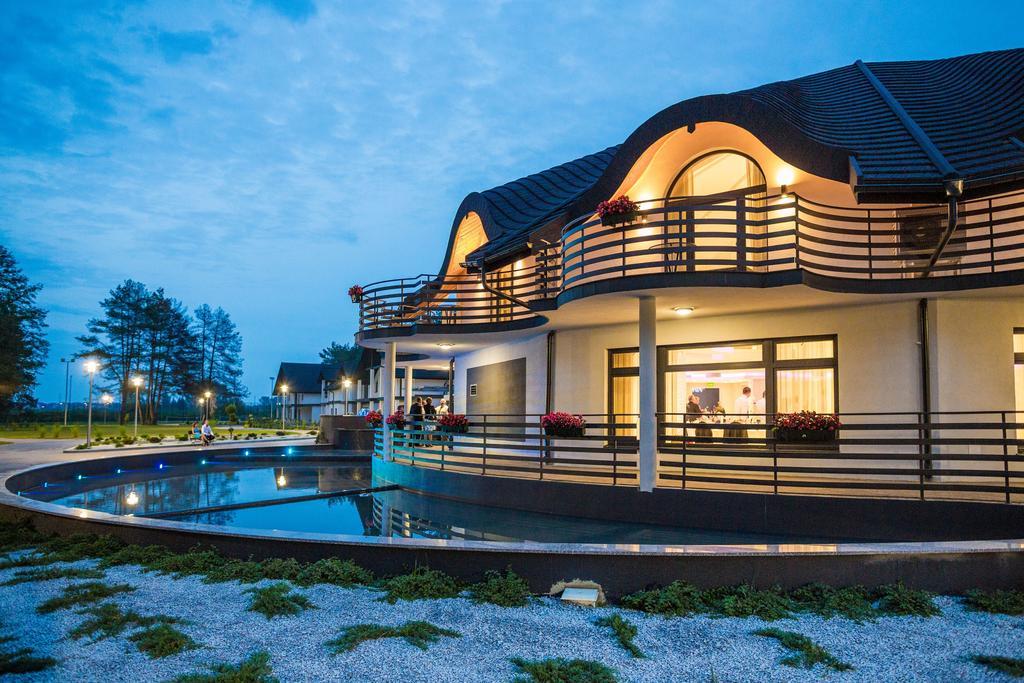 ג'אנוב לובלסקי Rezydencja Sosnowa Luxury Hotel מראה חיצוני תמונה